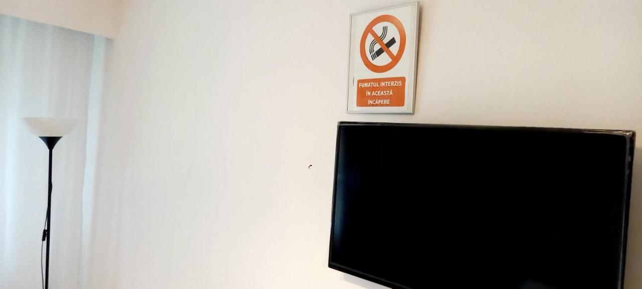33 Coquette Apartment Baia Mare Buitenkant foto