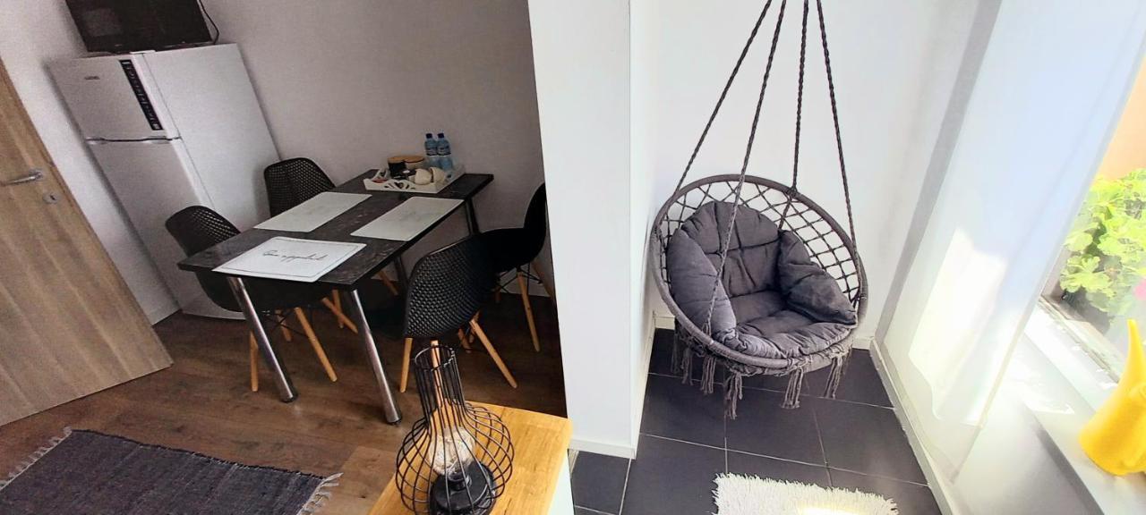 33 Coquette Apartment Baia Mare Buitenkant foto