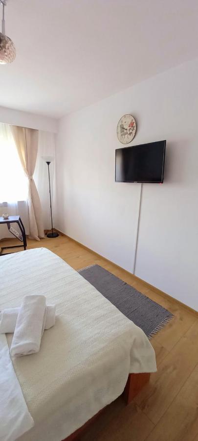 33 Coquette Apartment Baia Mare Buitenkant foto