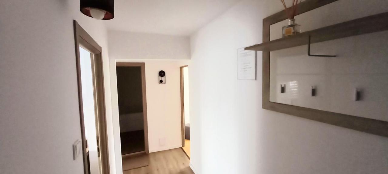33 Coquette Apartment Baia Mare Buitenkant foto